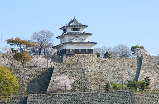 丸亀城